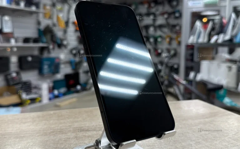 Apple iPhone 13 4/128 ГБ