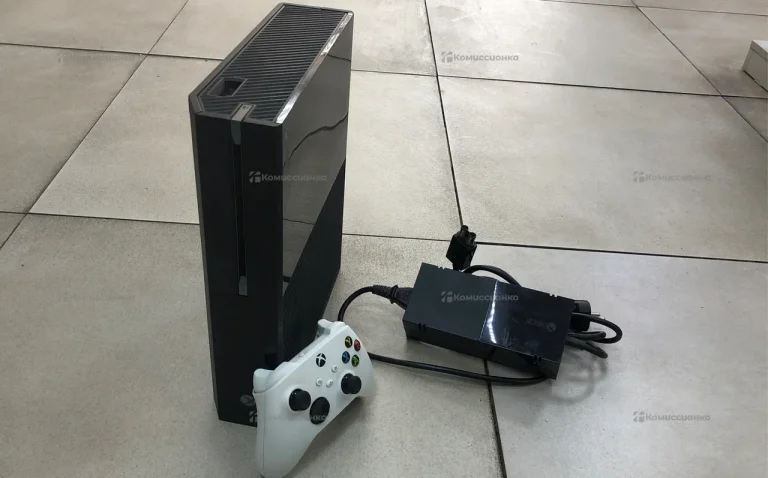 Приставка Xbox One 500Gb