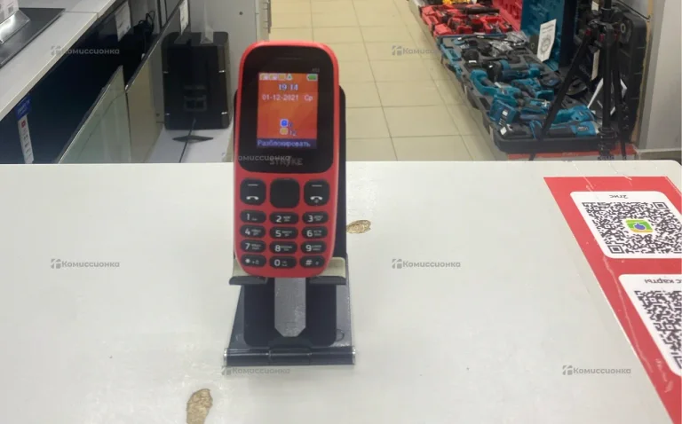 Телефон Strike A13