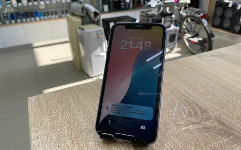 iPhone 11 128