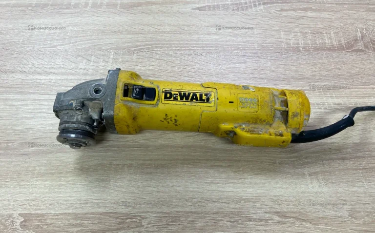 УШМ DeWalt DWE4205