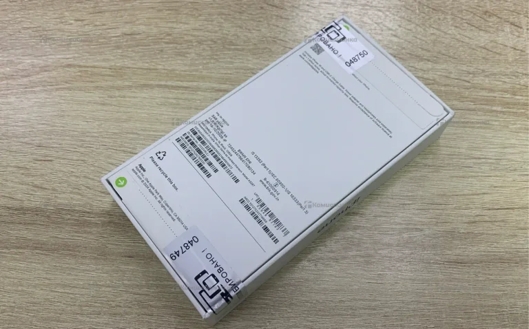 Apple iPhone 16 8/128 ГБ