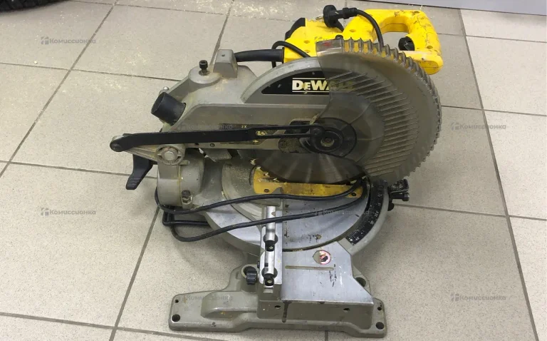 Торцовочная пила dewalt DW714