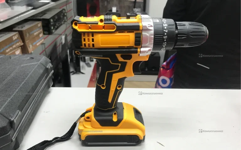 Ударный шуруповёрт DeWalt