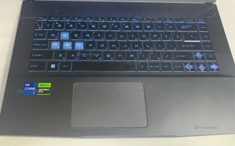 Ноутбук  MSI 15b12uc