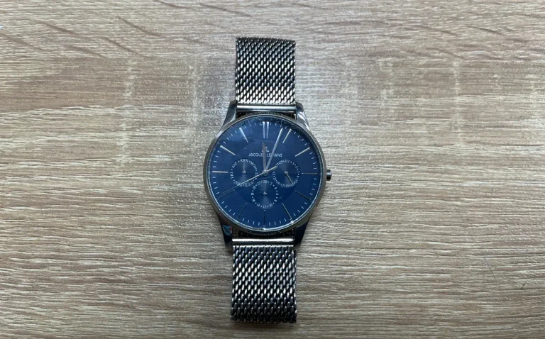 Часы Jacques Lemans