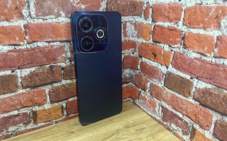 Infinix Hot 40i 8/128 ГБ