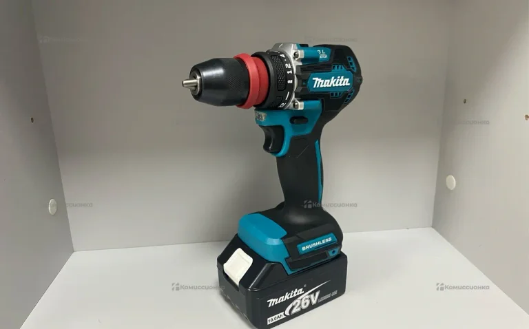 Шуруповерт Makita безщеточный.
