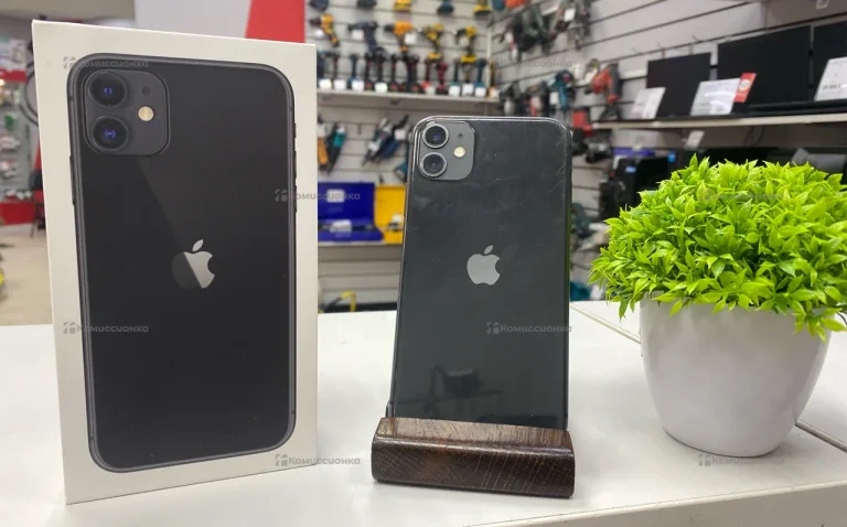 Apple iPhone 11 4/64 ГБ