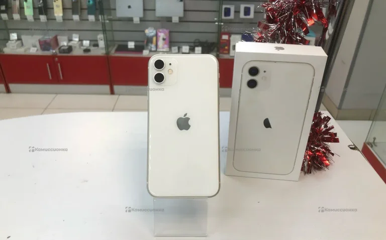 Apple iPhone 11 4/64 ГБ