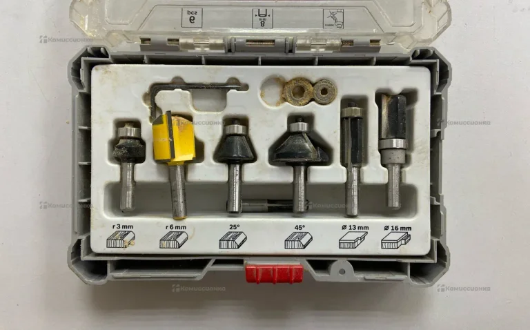 Фрезер Bosch POF 1200 AE