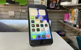 Apple iPhone SE (2020) 3/128 ГБ