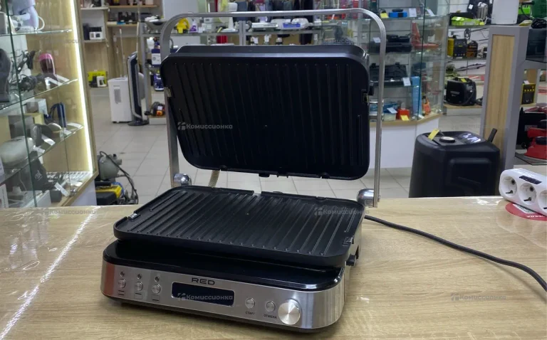 Гриль RED SOLUTION SteakPRO RGM-M819D