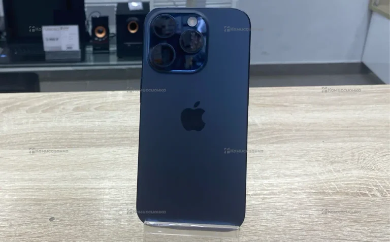 Apple iPhone 15 6/128 ГБ