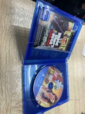 ps 4 grand theft auto 5 .