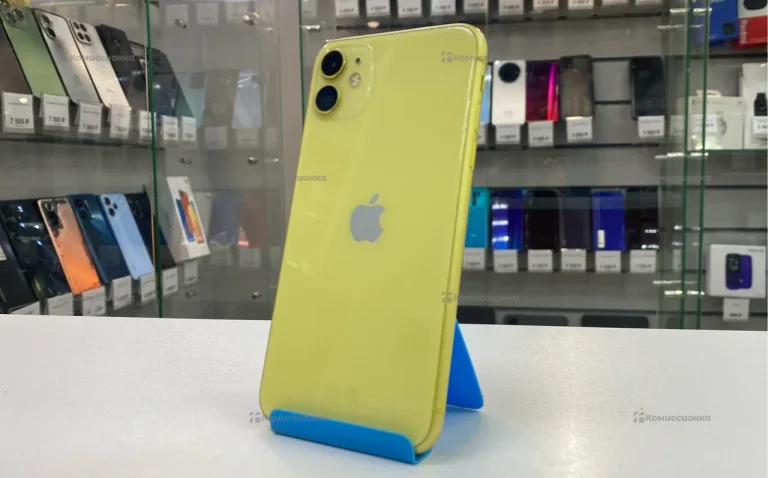 Apple iPhone 11 4/128 ГБ
