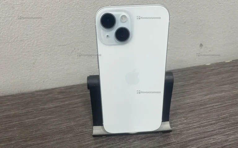 Apple iPhone 15 6/128 ГБ