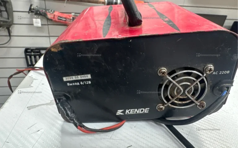 ARNEZI R7990105 Зарядное устройство ЗУ-10А (6/12В,