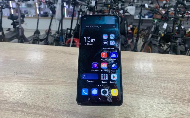 Tecno Spark 30 8/256 ГБ