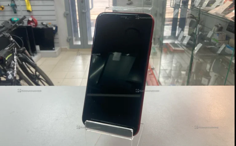 Apple iPhone XR 64ГБ