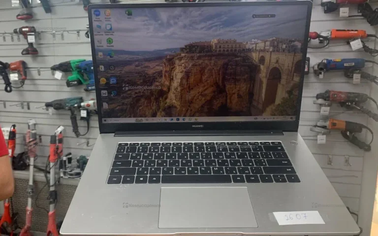 Ноутбук  huawei matebook d15