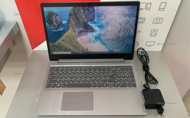 Ноутбук  Lenovo