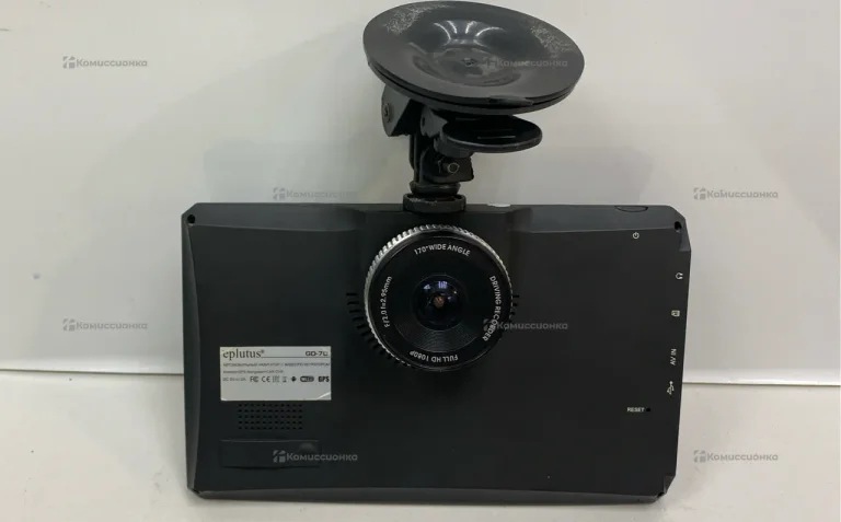 Навигатор  с видеорегистратором Eplutus GD-70