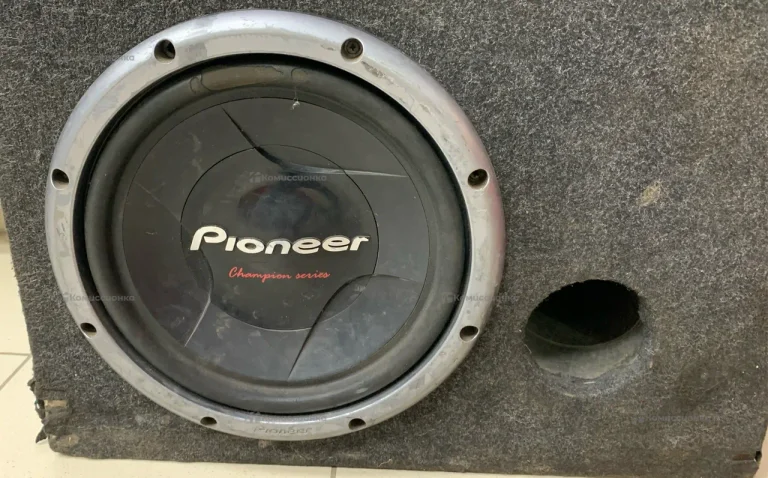 Сабвуфер  Pioner TS-W308F