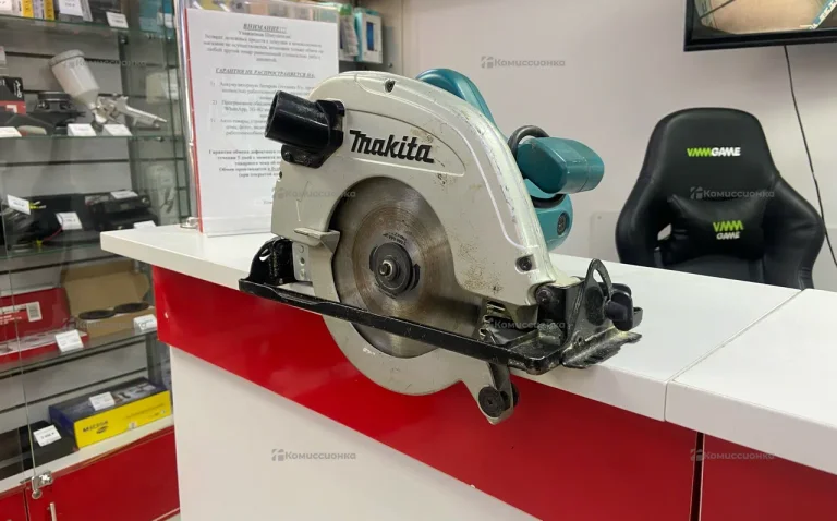 Дисковая пила makita 5704R