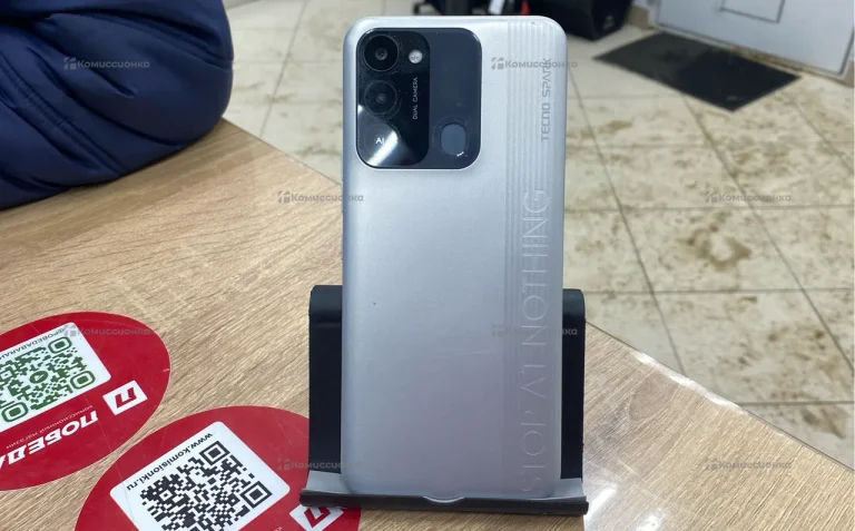Tecno Spark 8C 4/64 ГБ