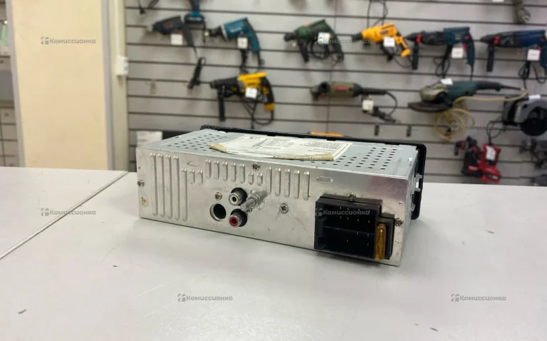 Автомагнитола soundmax sm-ccr 3044