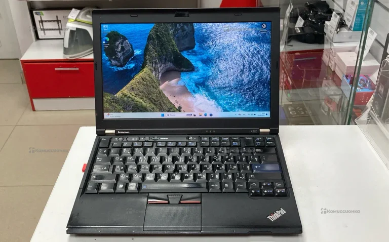 Ноутбук  Lenovo X220