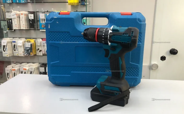 Шуруповерт Makita реп. металл патрон с набором