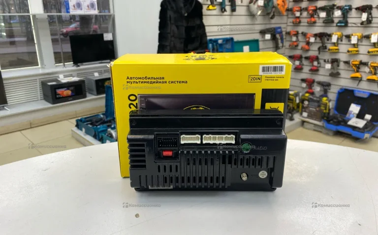 Автомагнитола  SWAT ANB-7020