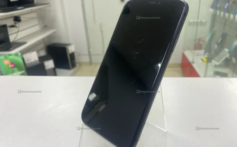 Apple iPhone 11 4/64 ГБ