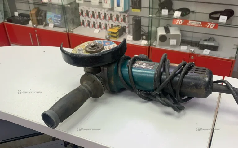 УШМ Makita 9558HNR