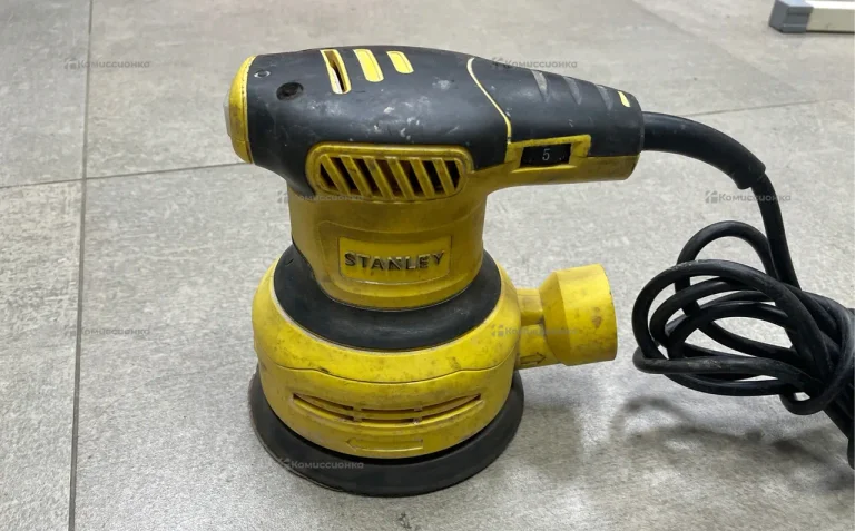 Эксцентриковая шлифмашина STANLEY SS30