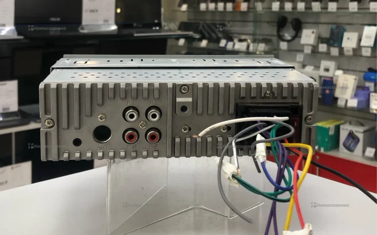 Автомагнитола  nakamichi nq513bw