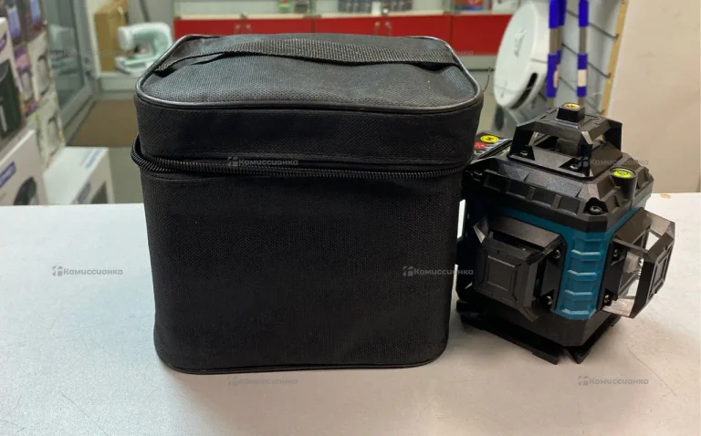 Лазерный уровень makita SK103PZ