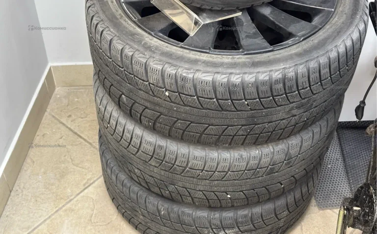 Колеса в сборе Legzas 114.3 (Шины Triangle 225x45