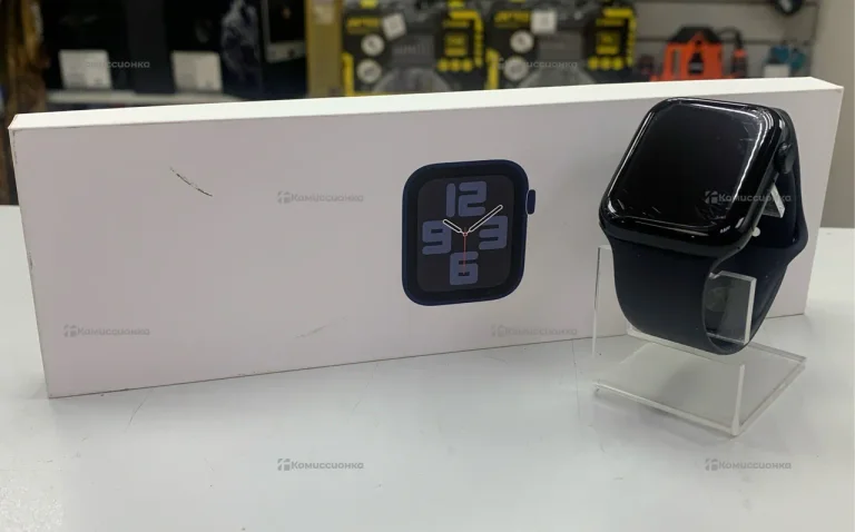 Часы  Apple Watch SE 2