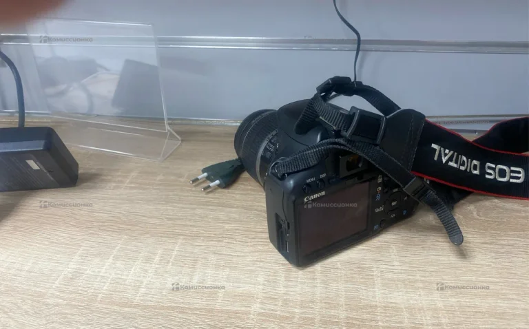 Фотоаппарат  canon eos 550D