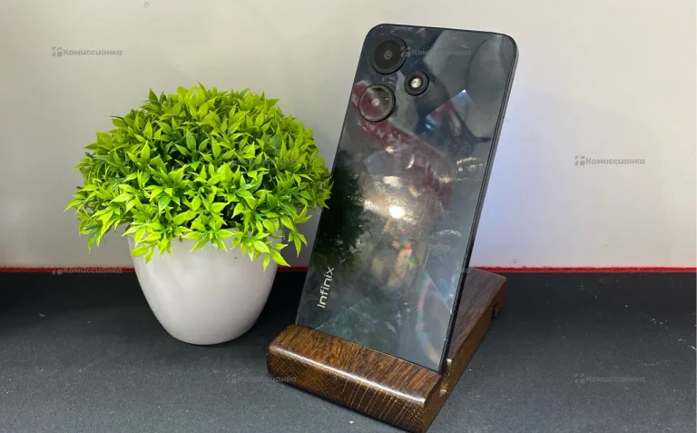 Infinix Hot 30i 4/64 ГБ