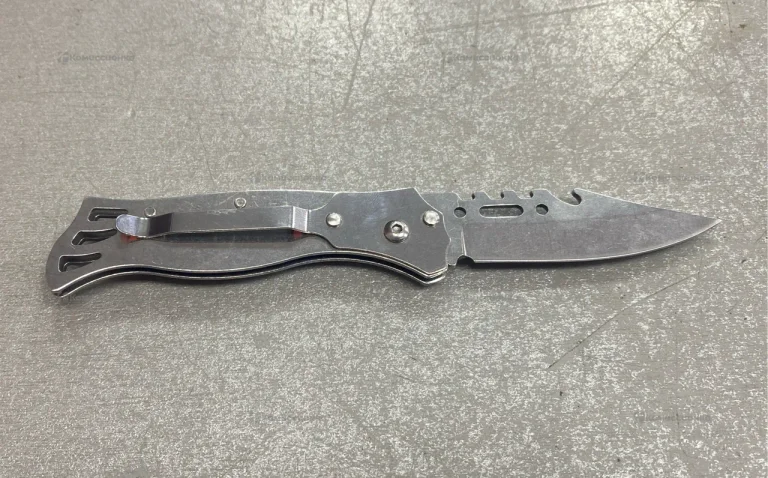 Нож раскладной