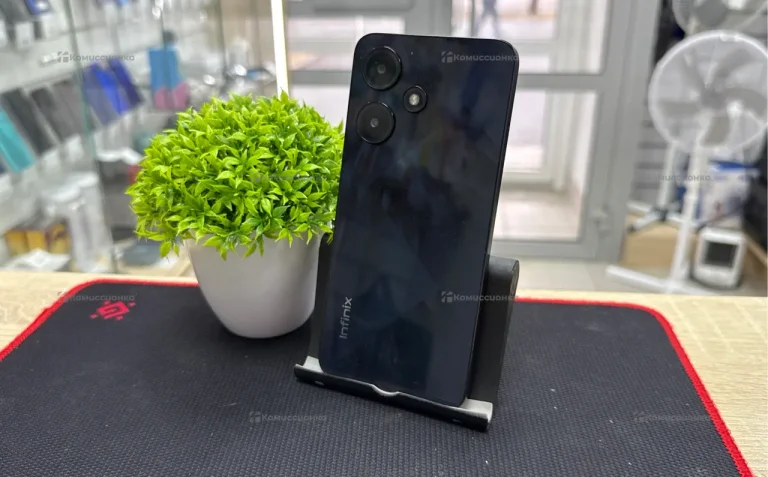 Infinix Hot 30i 4/64 ГБ