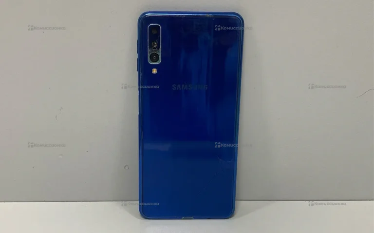 Samsung Galaxy A7 (2017) 3/32 ГБ