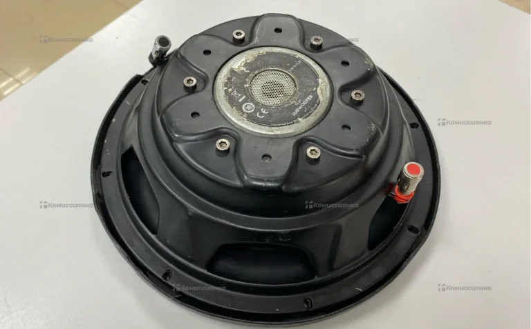 Сабвуфер  focal sub 10 slim