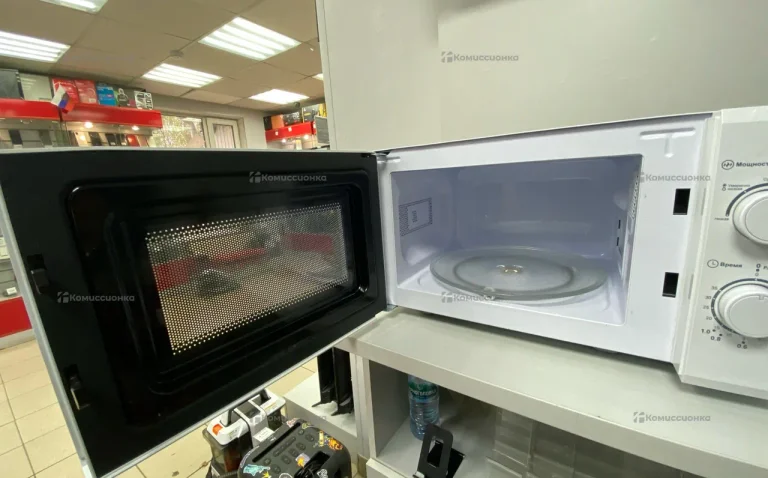 Микроволновая печь  comfee cmw207m02w