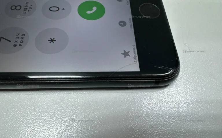 Apple iPhone 8 Plus 3/64 ГБ