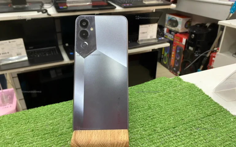 Tecno Pova 4 8/128 ГБ